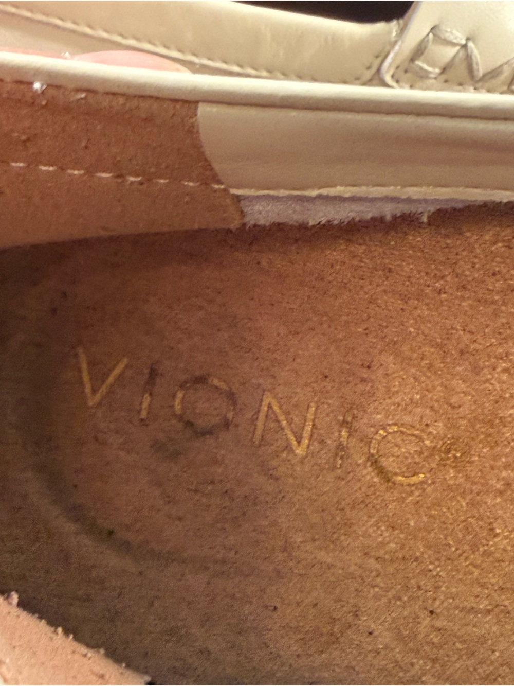 Vionic Uptown Leather Loafers Cream Size 10 - Picture 10 of 11